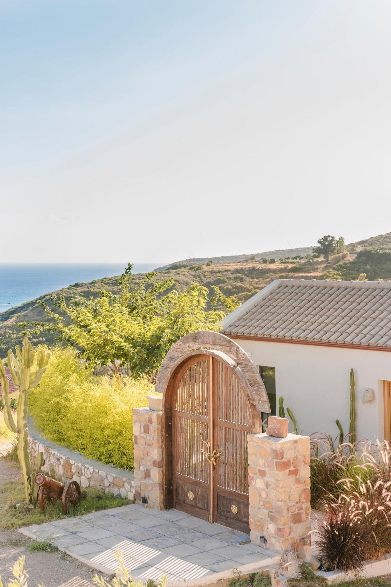 Spathes Suites Kefalonia - Luxury Suites Ratzaklíon Extérieur photo